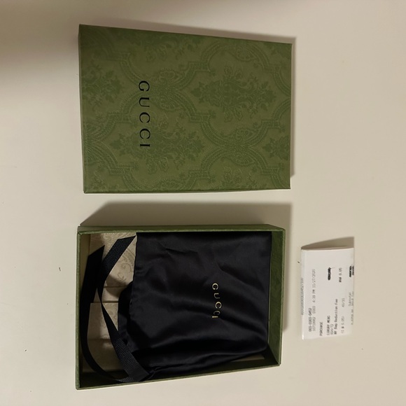 Gucci “NOT FAKE” Bi-Fold Wallet. - Picture 3 of 7